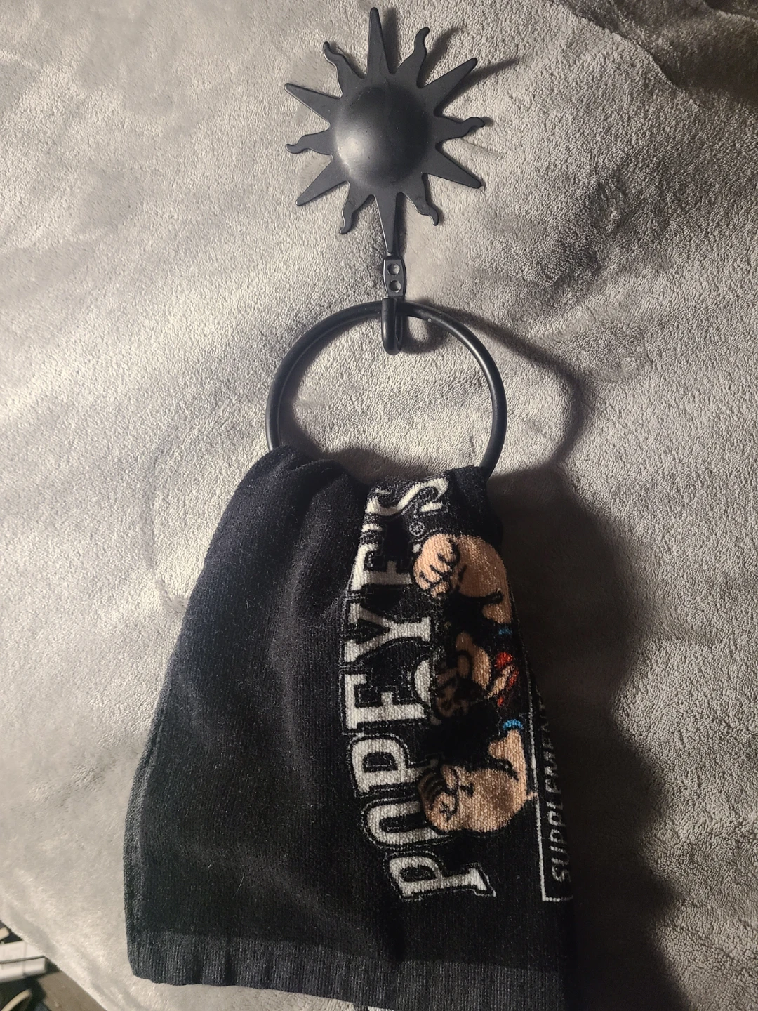 Black Metal Sun Towel Ring Holder - photo 4