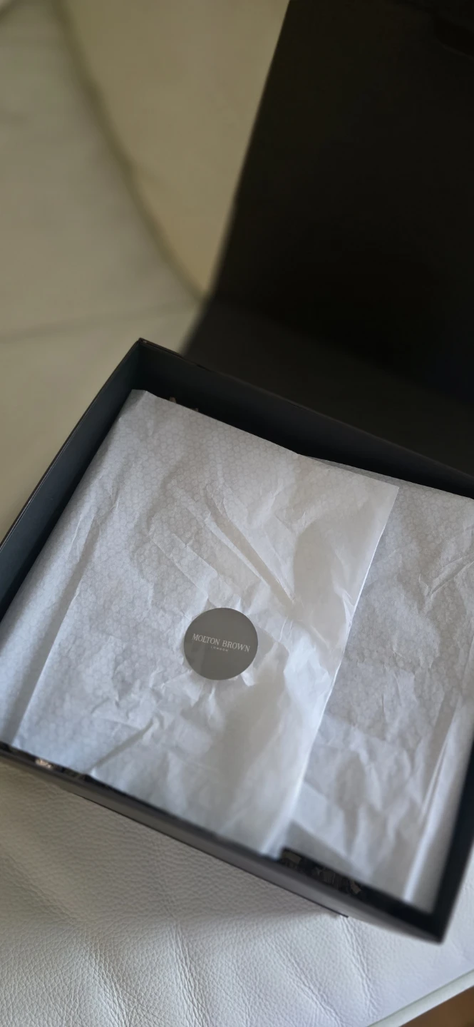 Molton Brown Gift Box Empty - photo 4