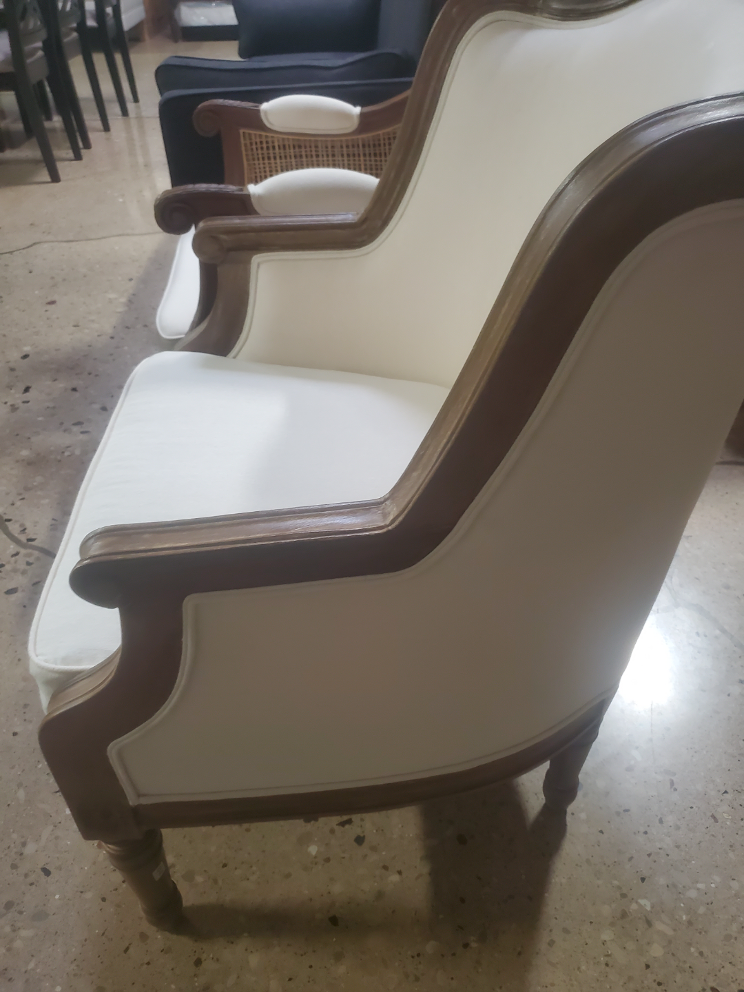 Upholstered Traditional French-style  accent chair(New) - photo 3