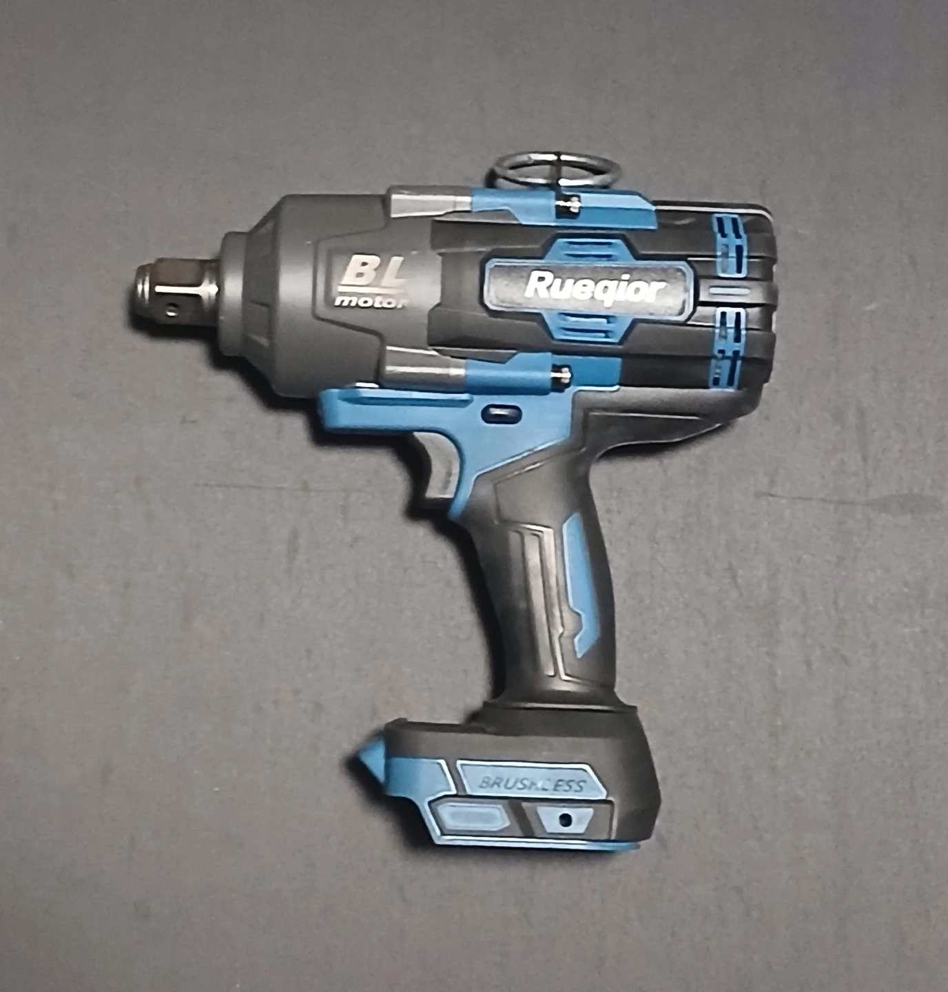 Rueqior Brushless Impact Wrench 3/4 inch for 18V battery - photo 2