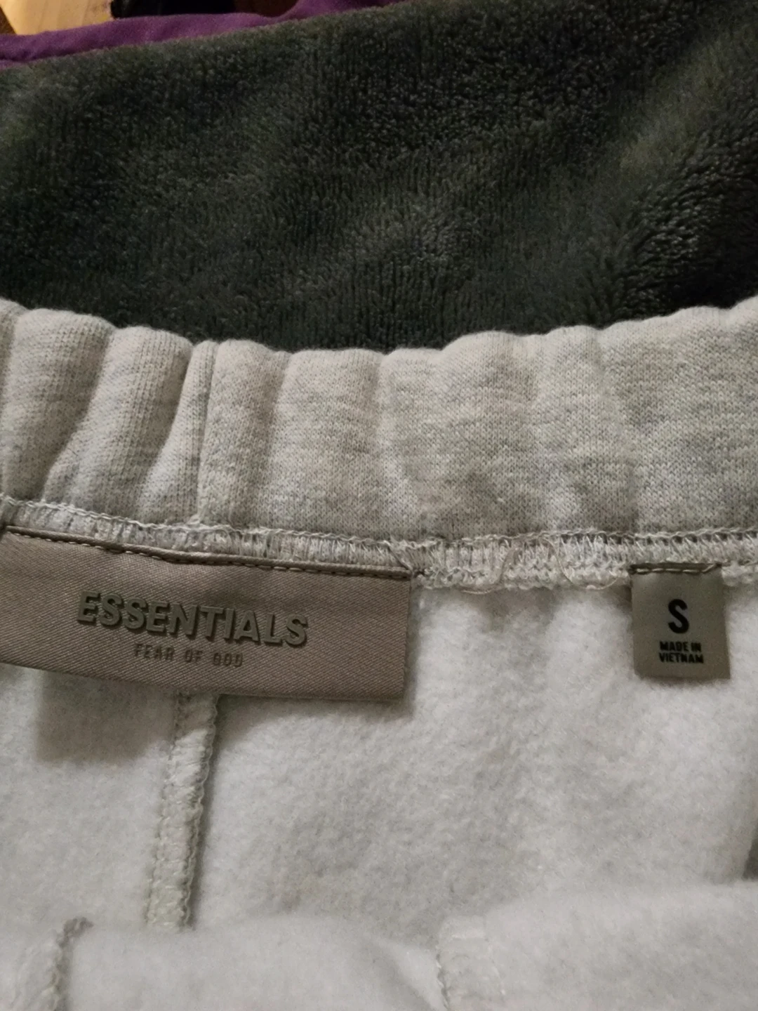 Fear of God Essentials Sweat Shorts - Light Grey - Size S - photo 4