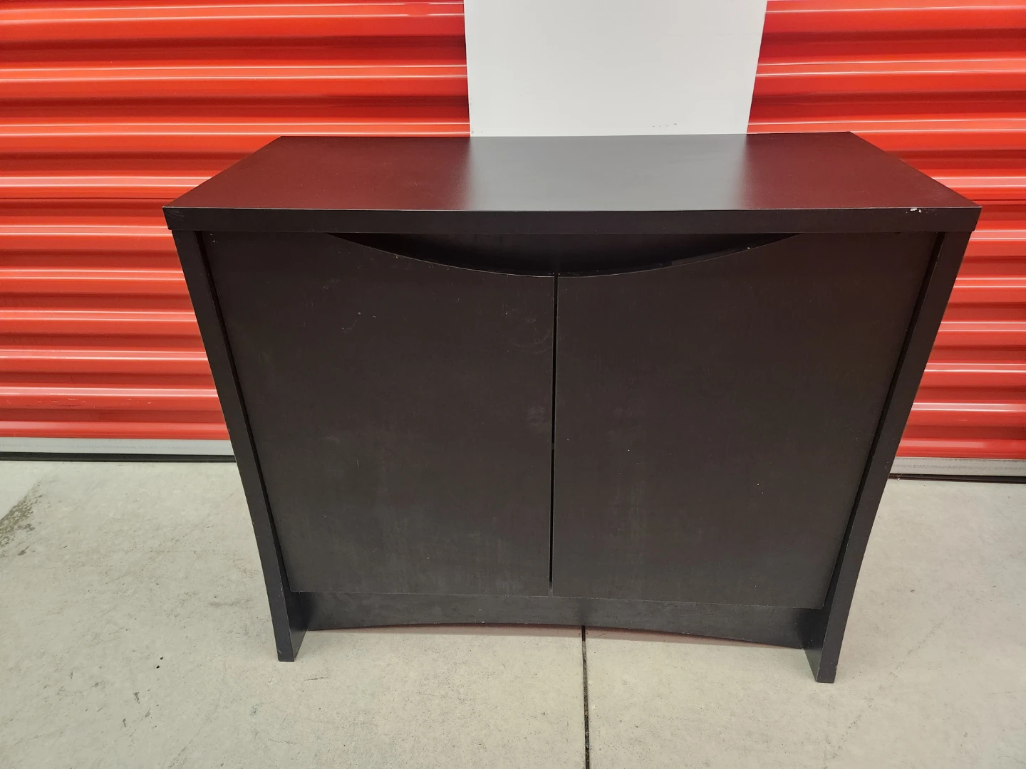 Accent cabinet