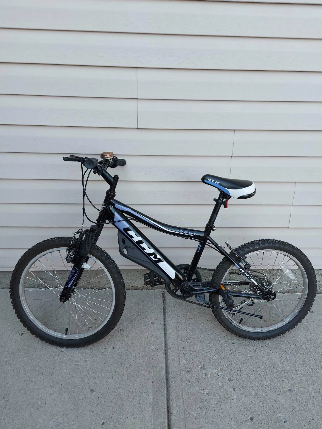 CCM FS20 Youth Mountain Bike