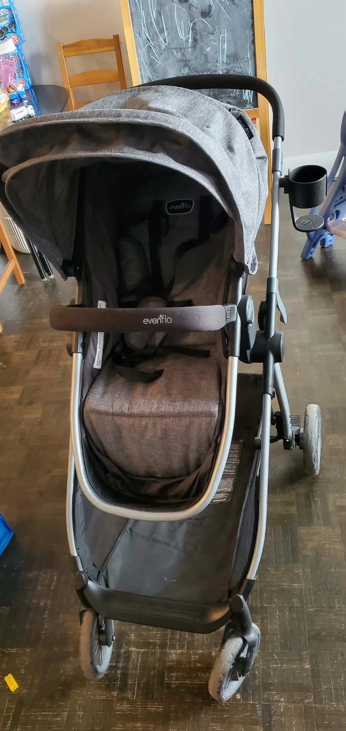 Evenflo Stroller - photo 2