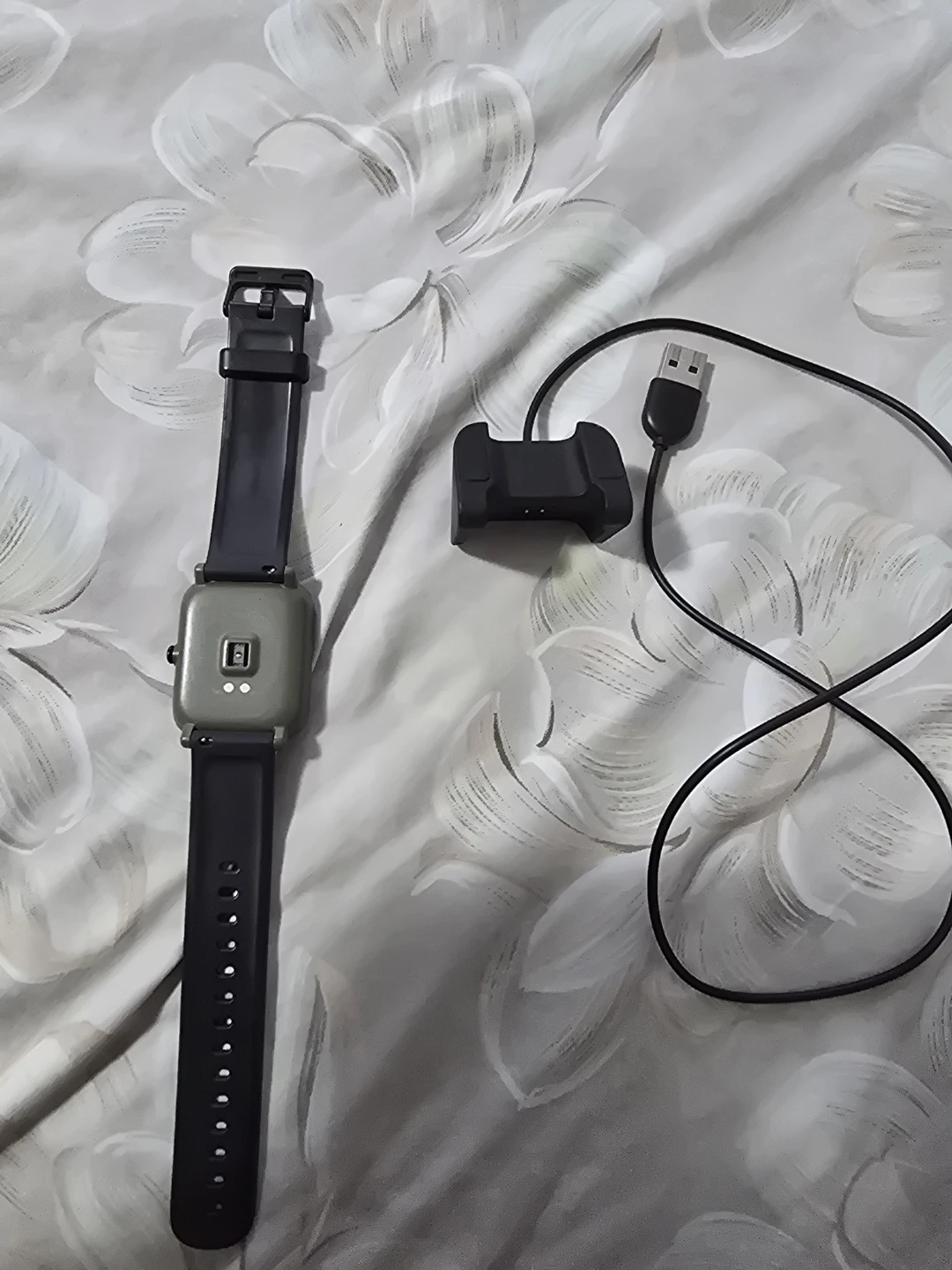 Xiaomi Amazefit Fitness Watch with Charger - photo 3