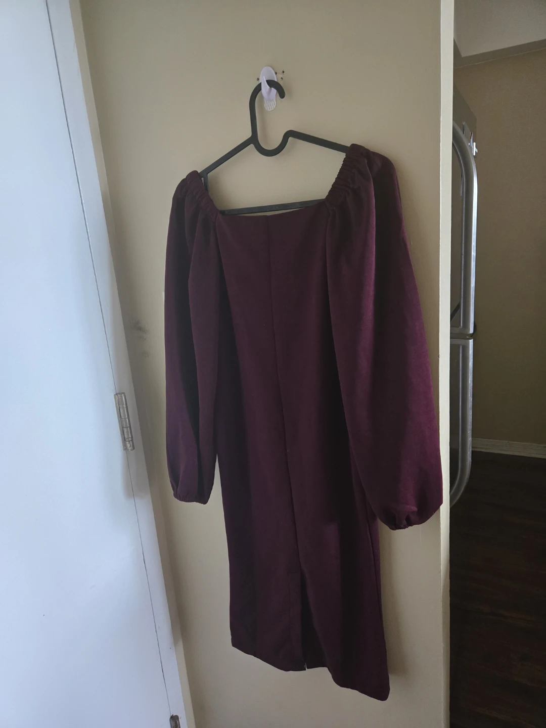 Burgundy long sleeve dress - photo 4