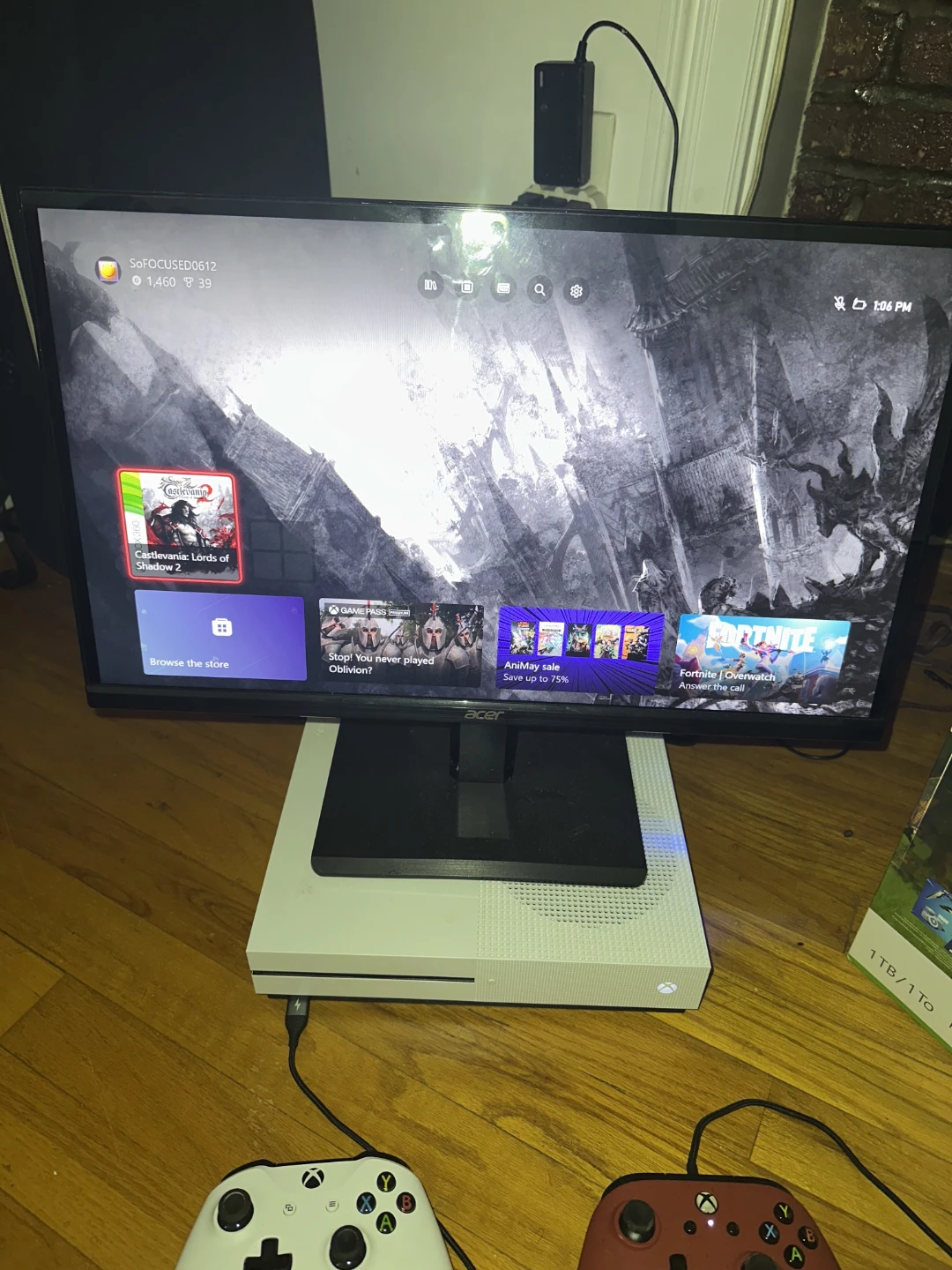 Xbox One S Fortnite 1TB Edition Console - photo 3