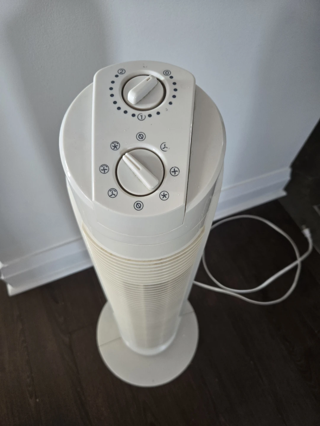 Oscillating Tower Fan - photo 2