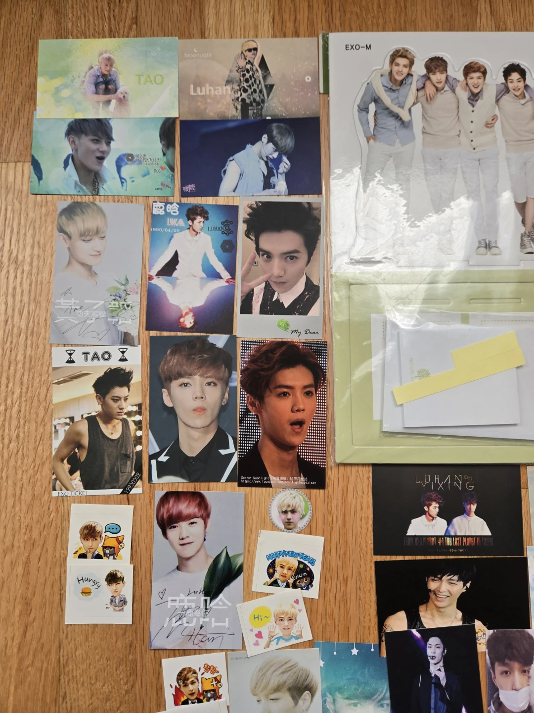 2016 EXO-M Nature Republic Standee Photocards Yixing Lay Luhan - photo 4