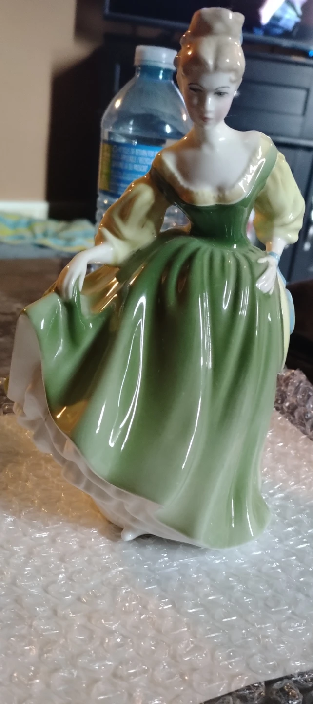 1962 Royal Doulton Fair Lady Figurine HN 2191