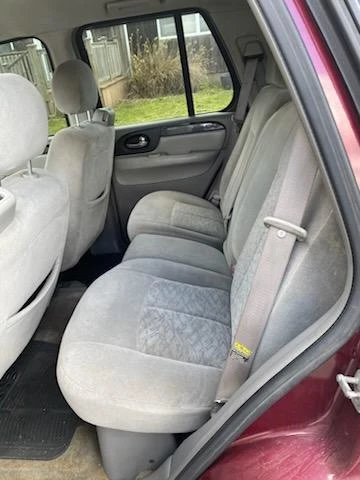 2005 GMC Envoy SUV - photo 4