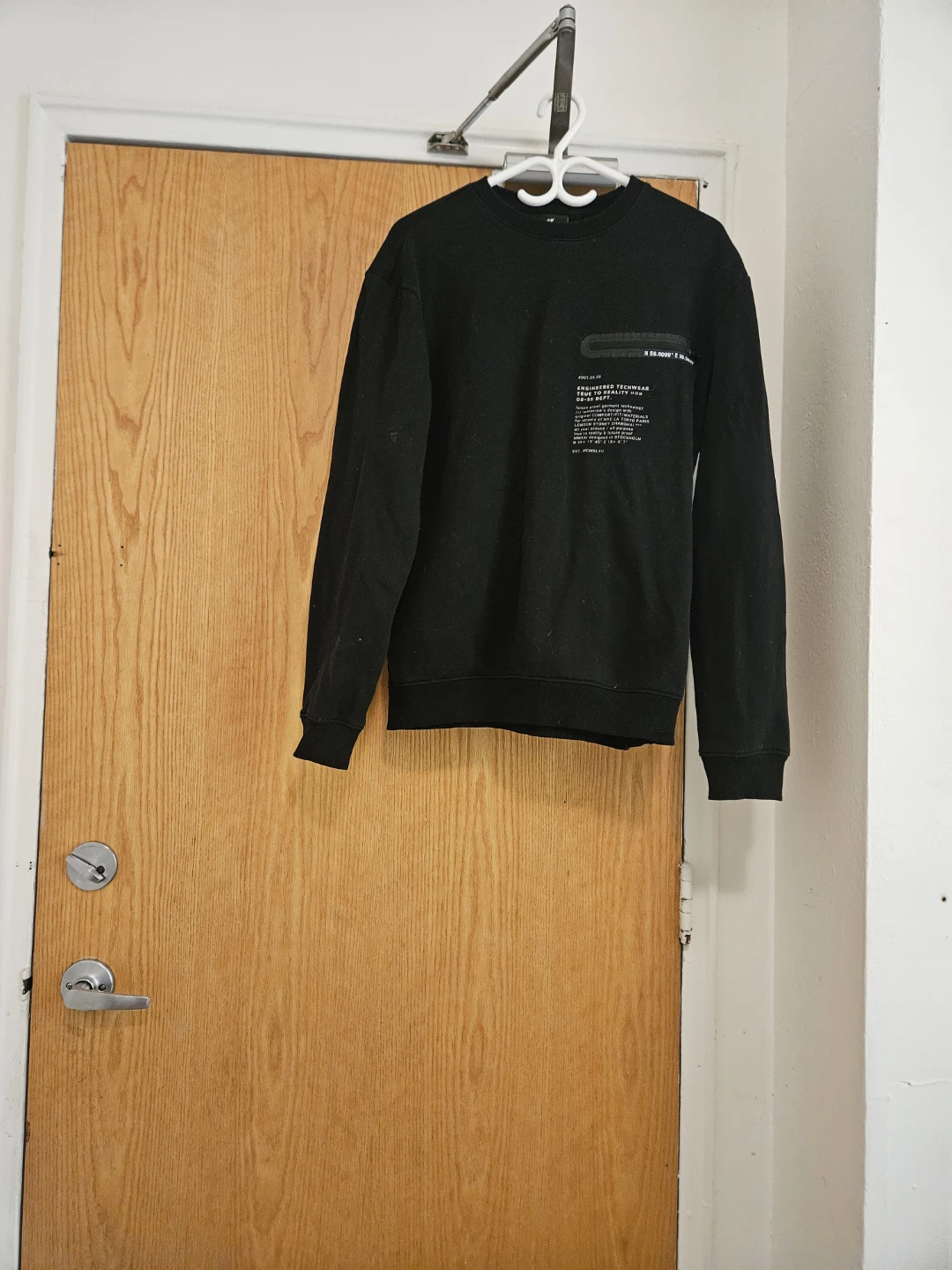 H&M Black Crewneck Sweatshirt Size S - photo 4
