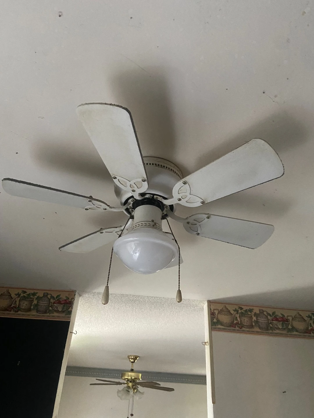 White 5-Blade Ceiling Fan with Light - photo 3