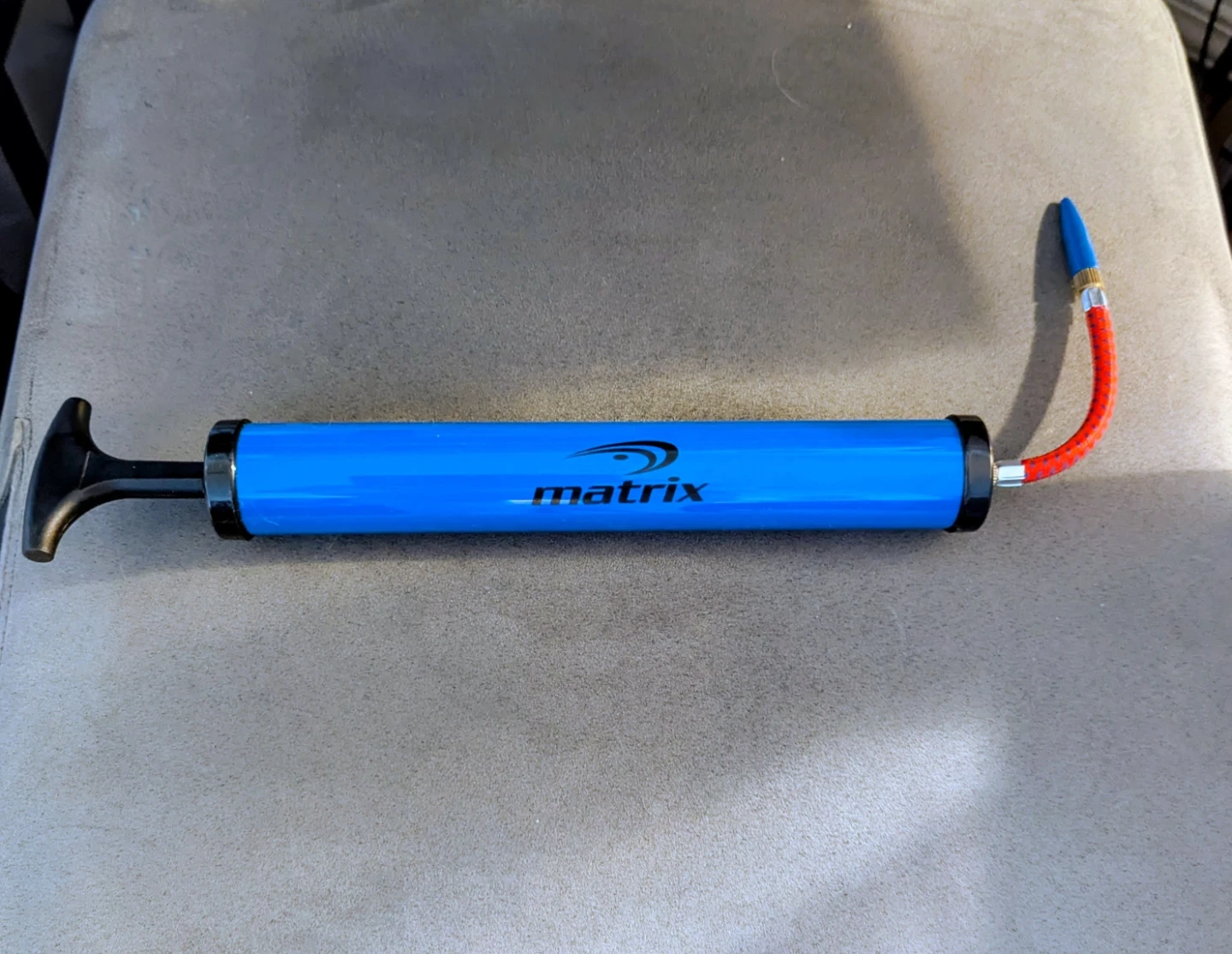 Matrix Hand Pump with Ultimate Fitness Exercise Ball - photo 2