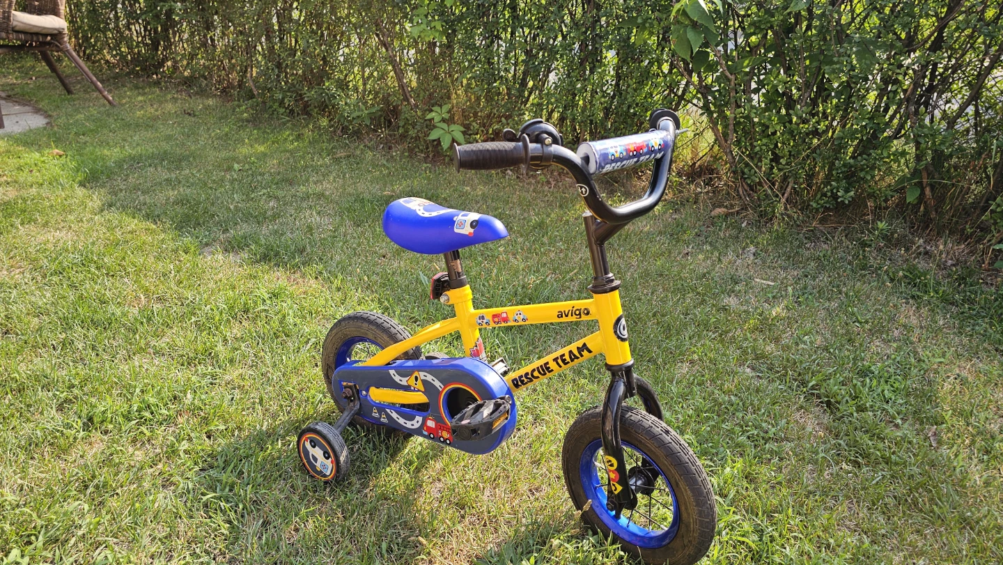 Selling all 3 ride on as a package - photo 4