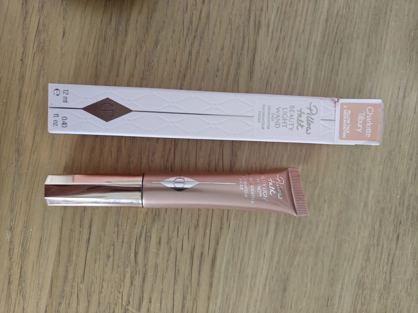 Charlotte Tilbury Pillow Talk Beauty Light Wand Highlighter - photo 2