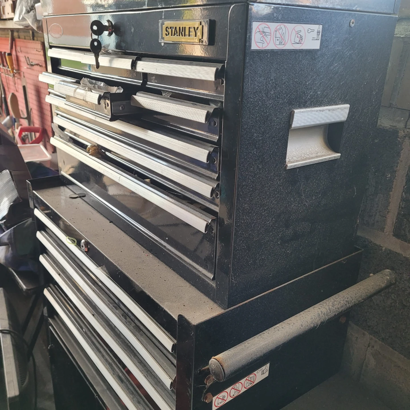 Stanley 2-Piece Rolling Tool Cabinet