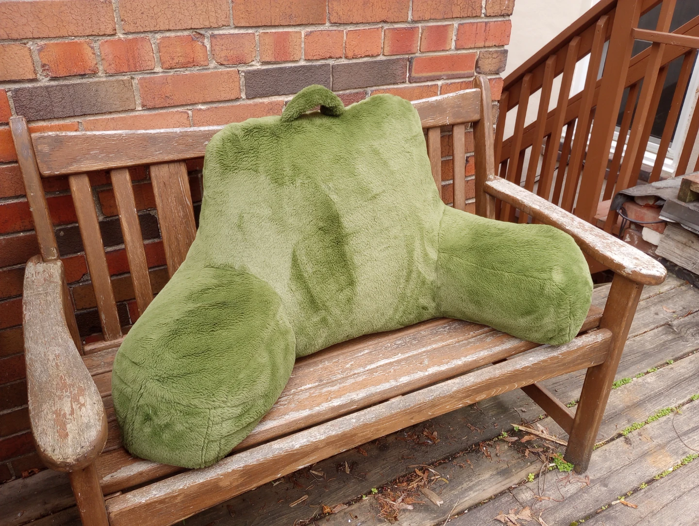 Cozy Reading Pillow - photo 2
