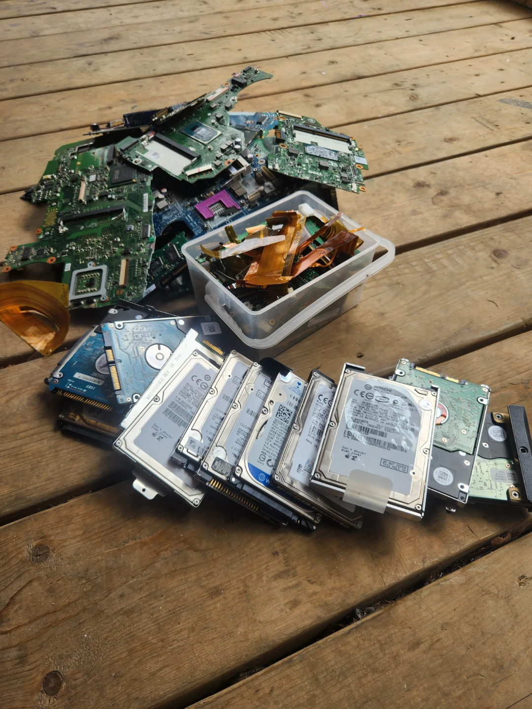 Assorted Computer Components & Laptops - photo 5