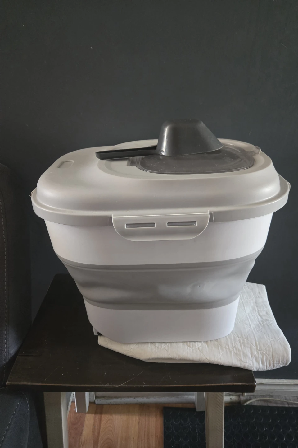 Collapsible Pet Food Storage Container with Scoop