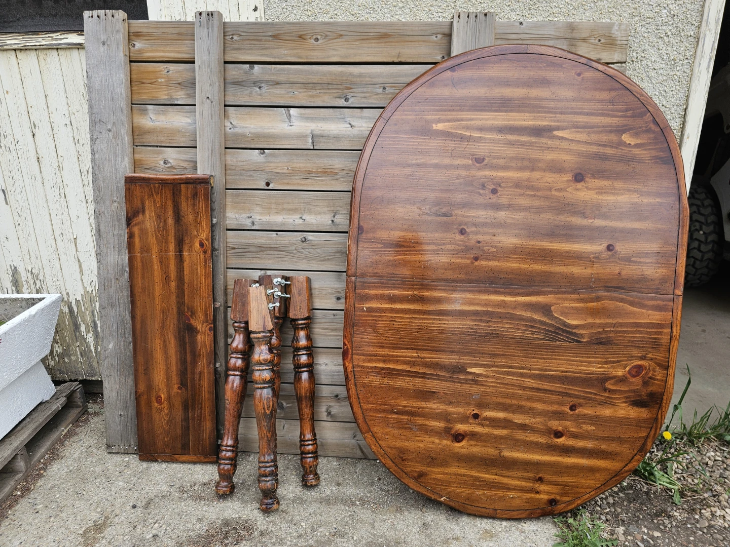 Wooden Dining Table Top and Legs