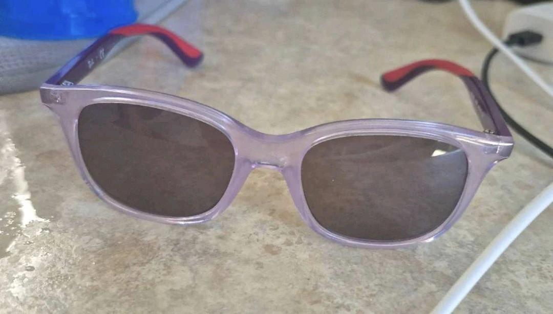 Little girls Ray Ban sunglasses - photo 3