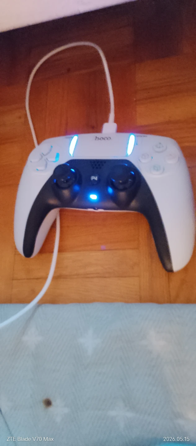 White Wireless Game Controller with Charging Cable