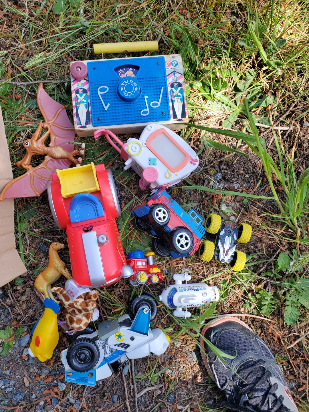 Assorted Children's Toys and Plushies - photo 2