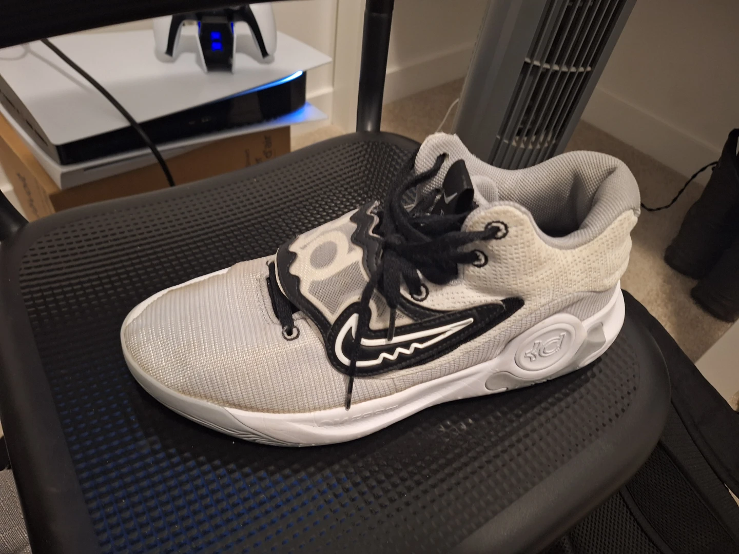 Nike KD Trey 5 IX Men's Basketball Shoes White Grey Black - photo 3