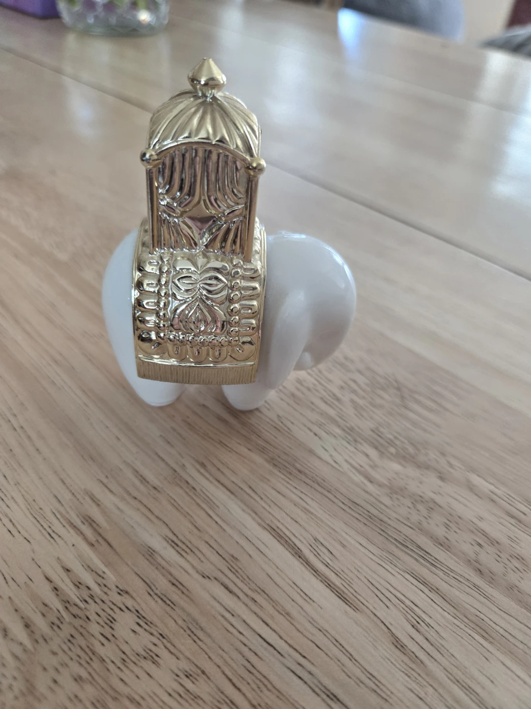 Avon White Elephant Perfume bottle with perfume inside - photo 4