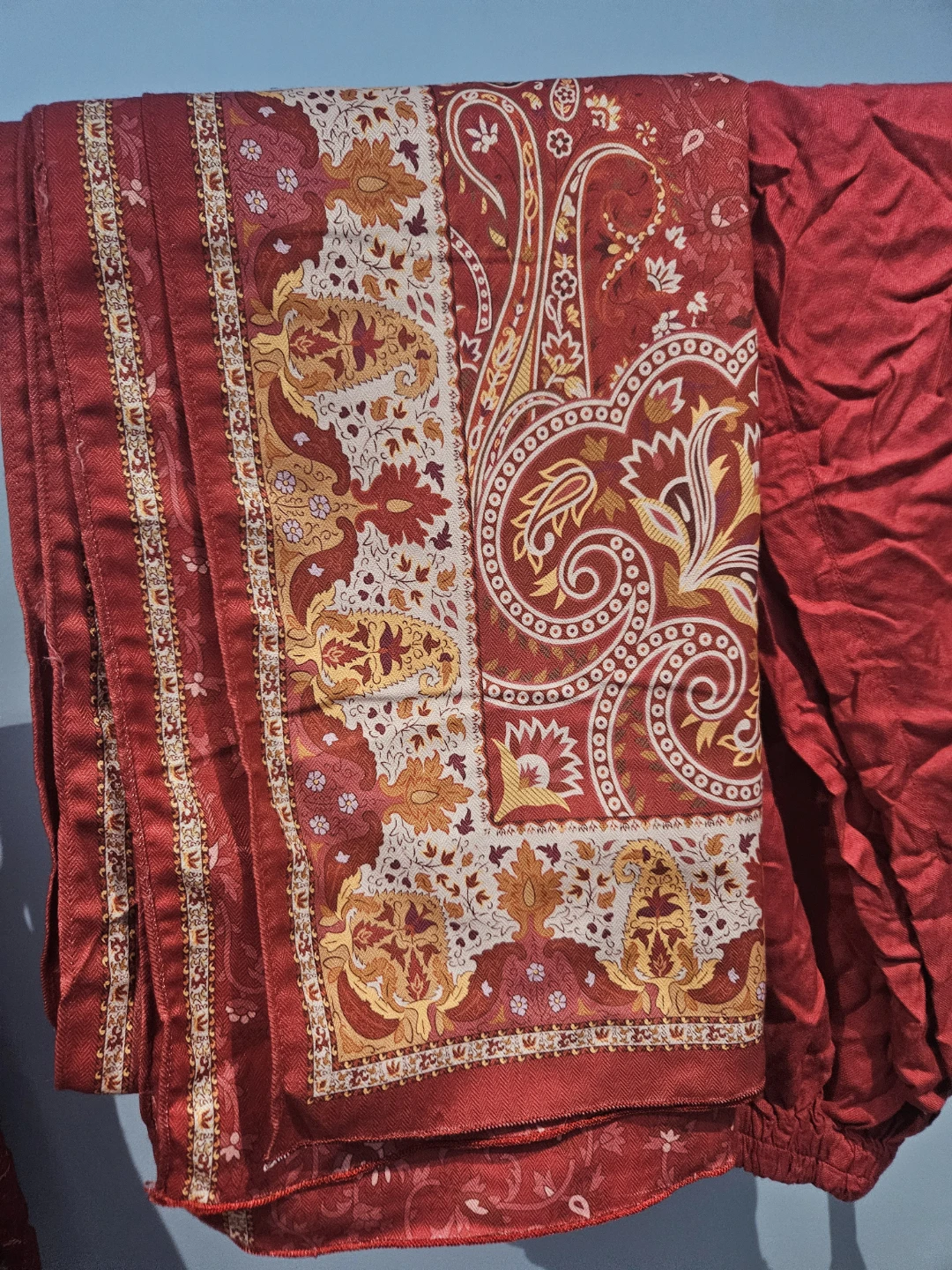 3 pcs Brick Red Embroidered Kurti with Paisley Print - photo 3