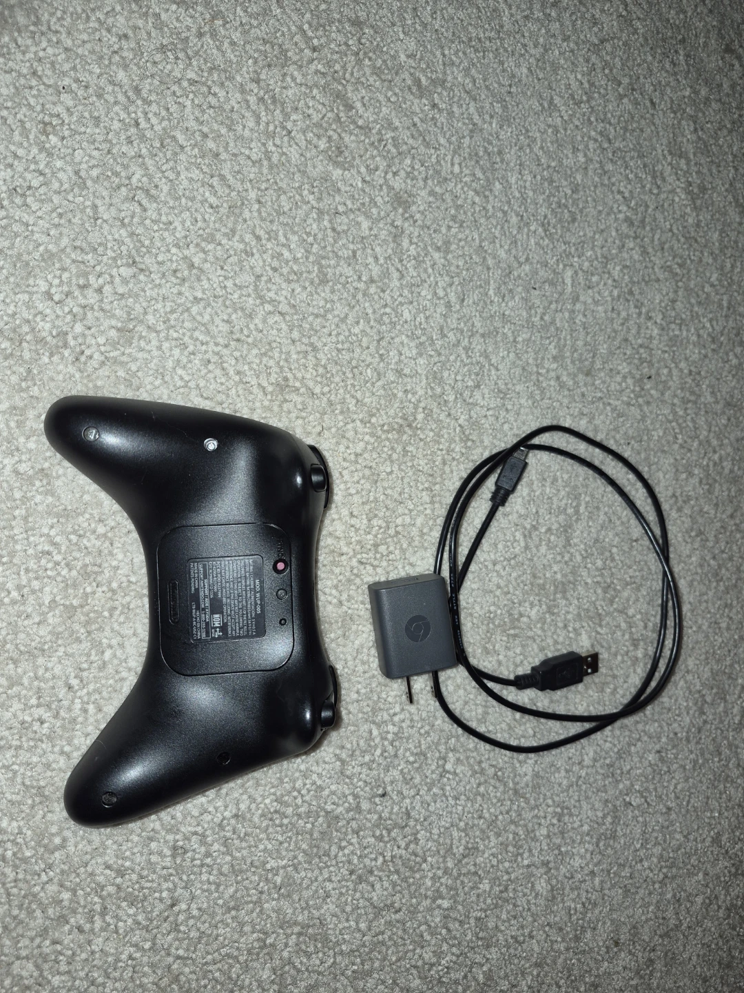 Nintendo Wii U Pro Controller with Charger - photo 3