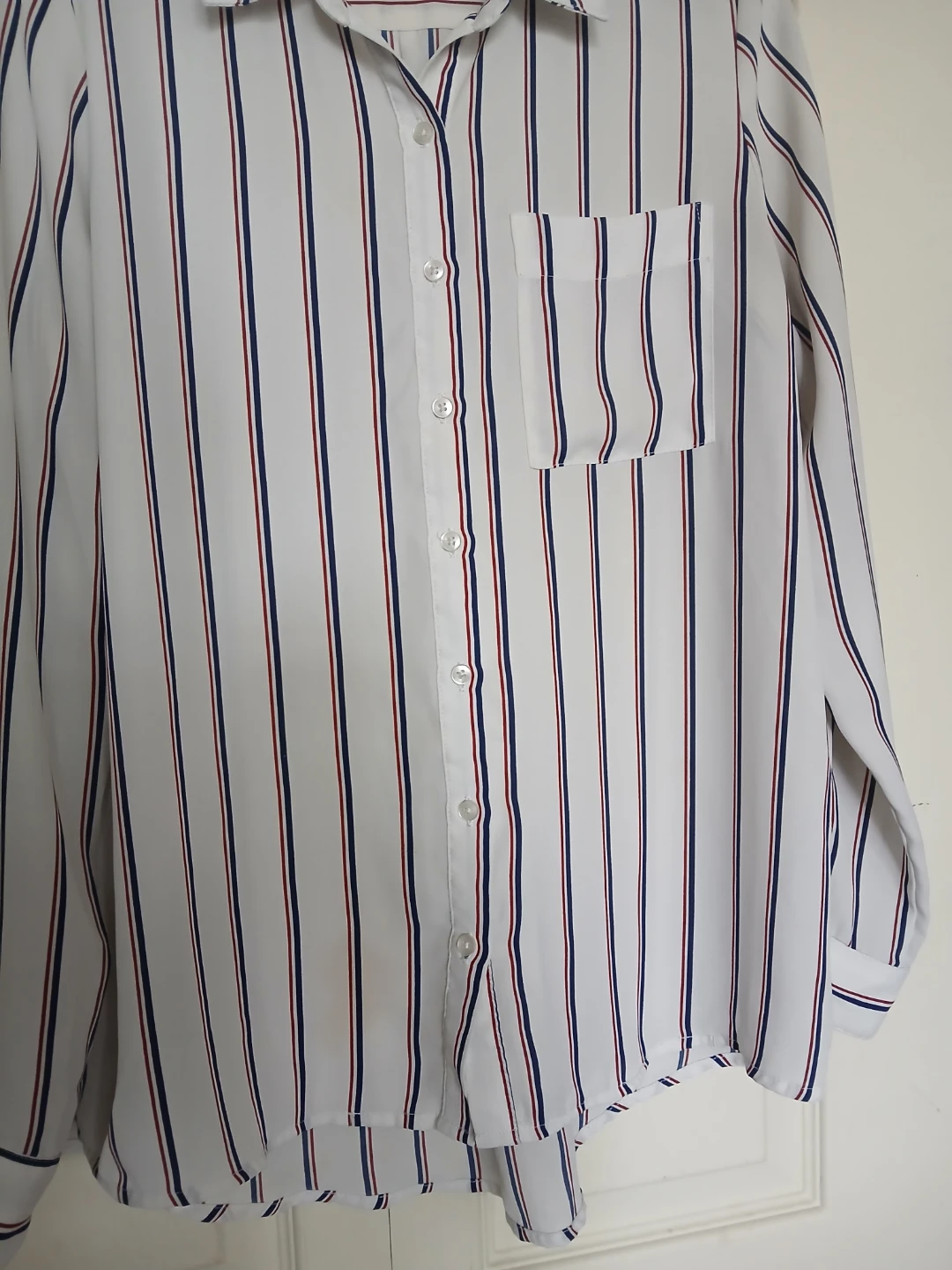 Reitmans striped button up long sleeve, size medium (M) - photo 5