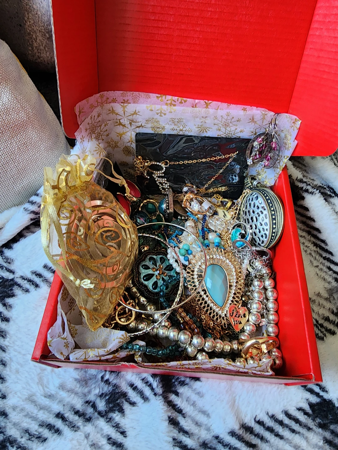 Assorted Costume Jewellery Bundle