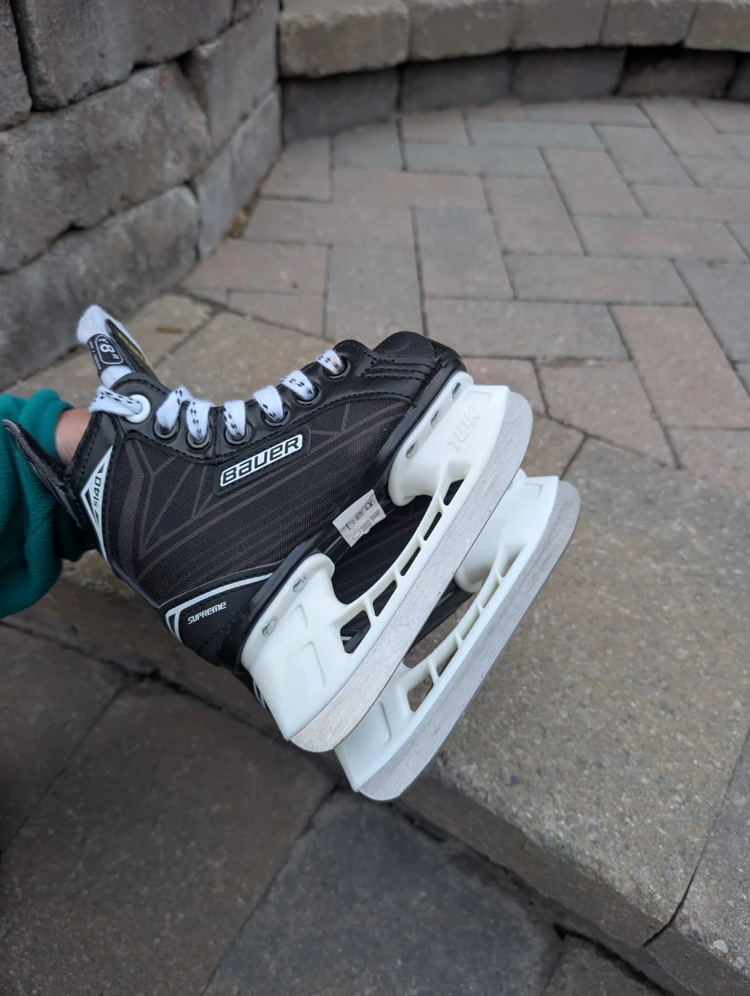 Kids Bauer Supreme Hockey Skates - Size Y8 R - photo 4