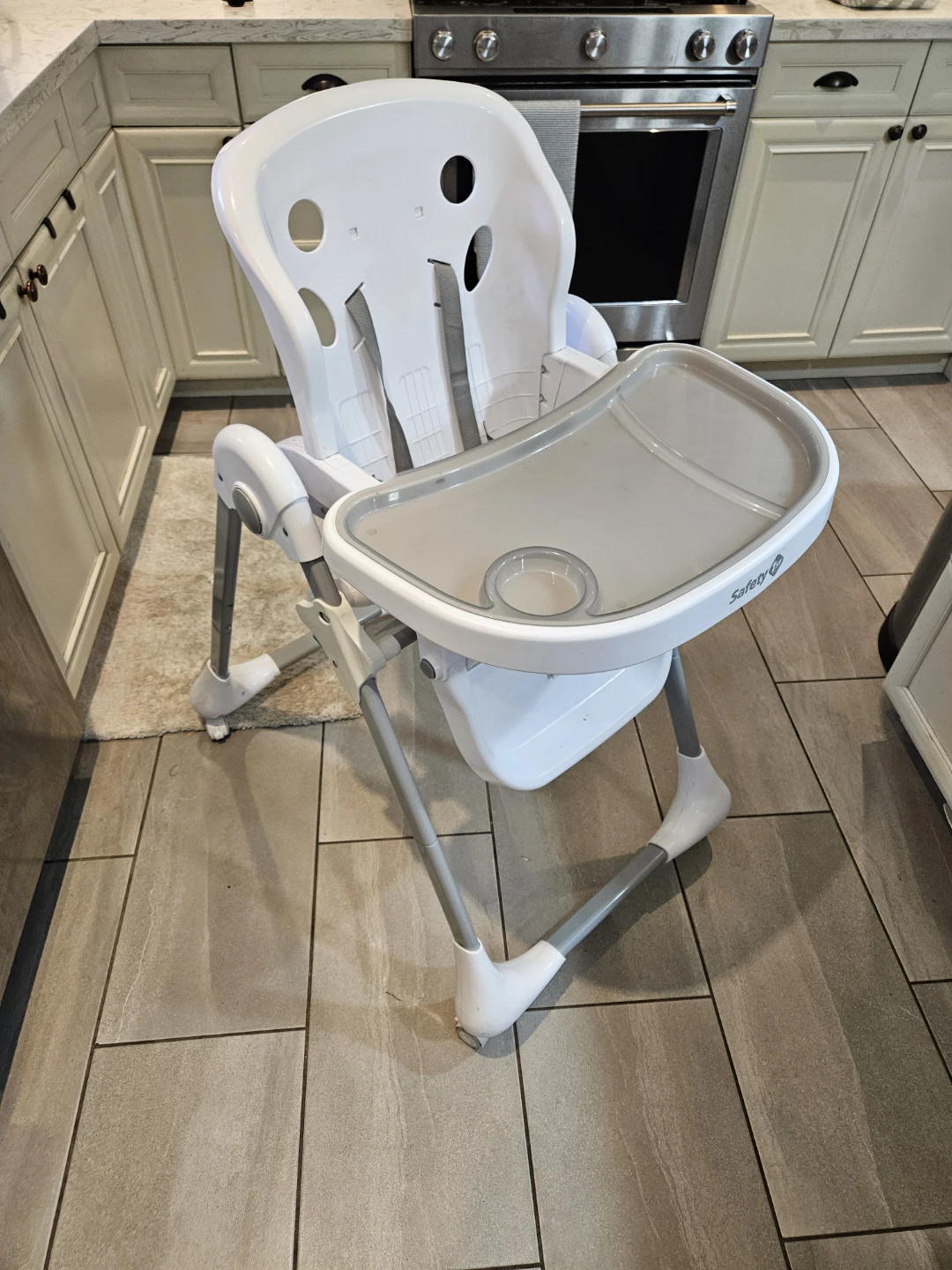 Safety 1st high chair