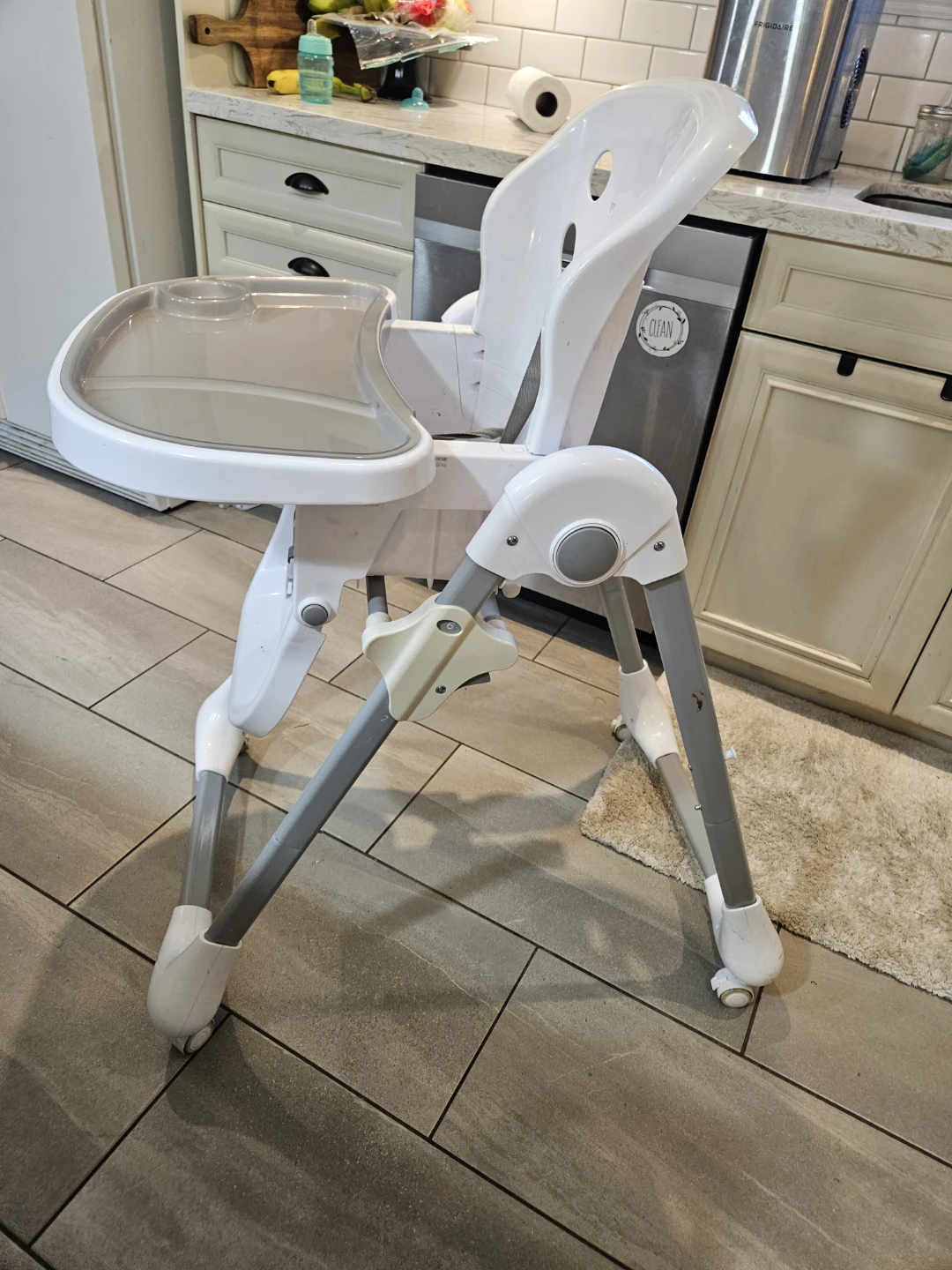 Safety 1st high chair - photo 3