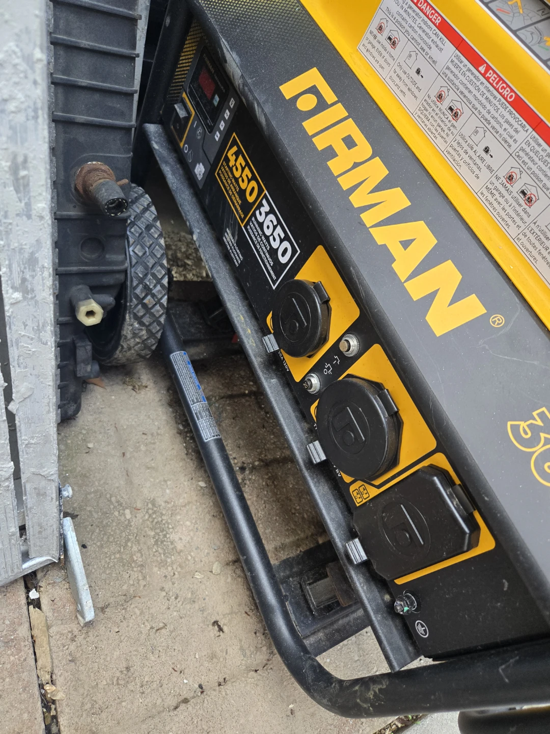 FIRMAN Generator 4550 Starting Watts / 3650 Running Watts
