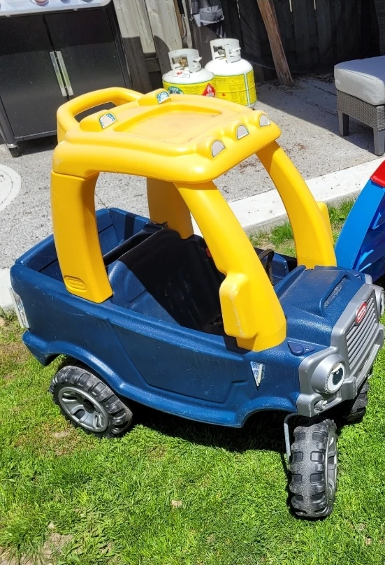 Little Tikes Cozy Coupe Truck