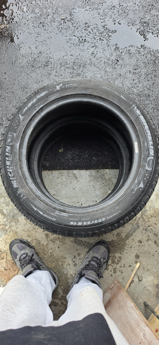 2 Michelin 205/55R16 Studless Winter Tires