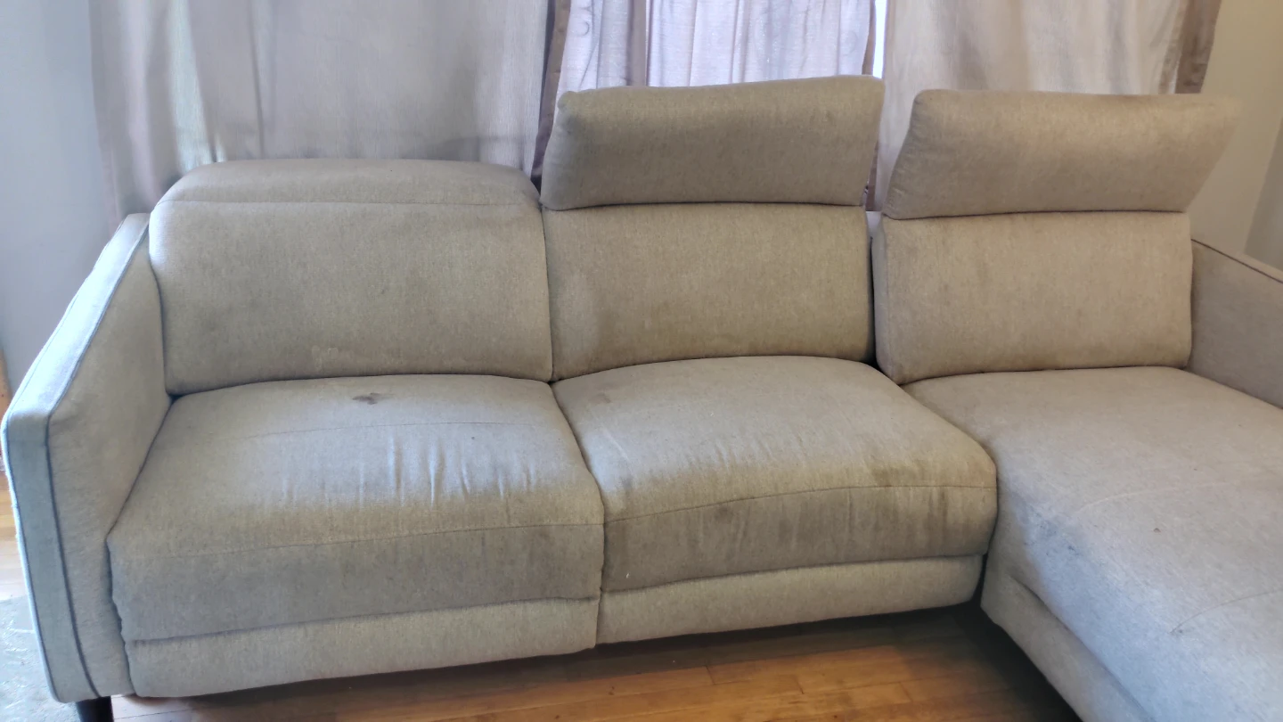 Light Gray Sectional Sofa with Chaise
