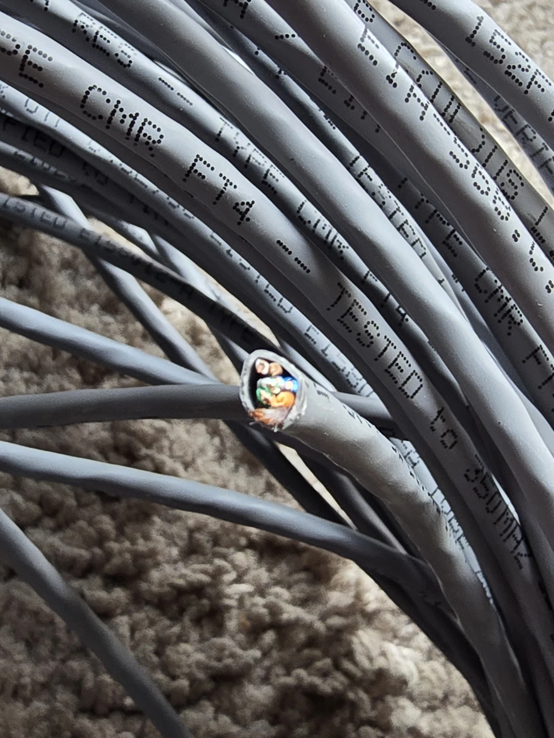 Southwire CAT5e RISER CABLE - photo 4