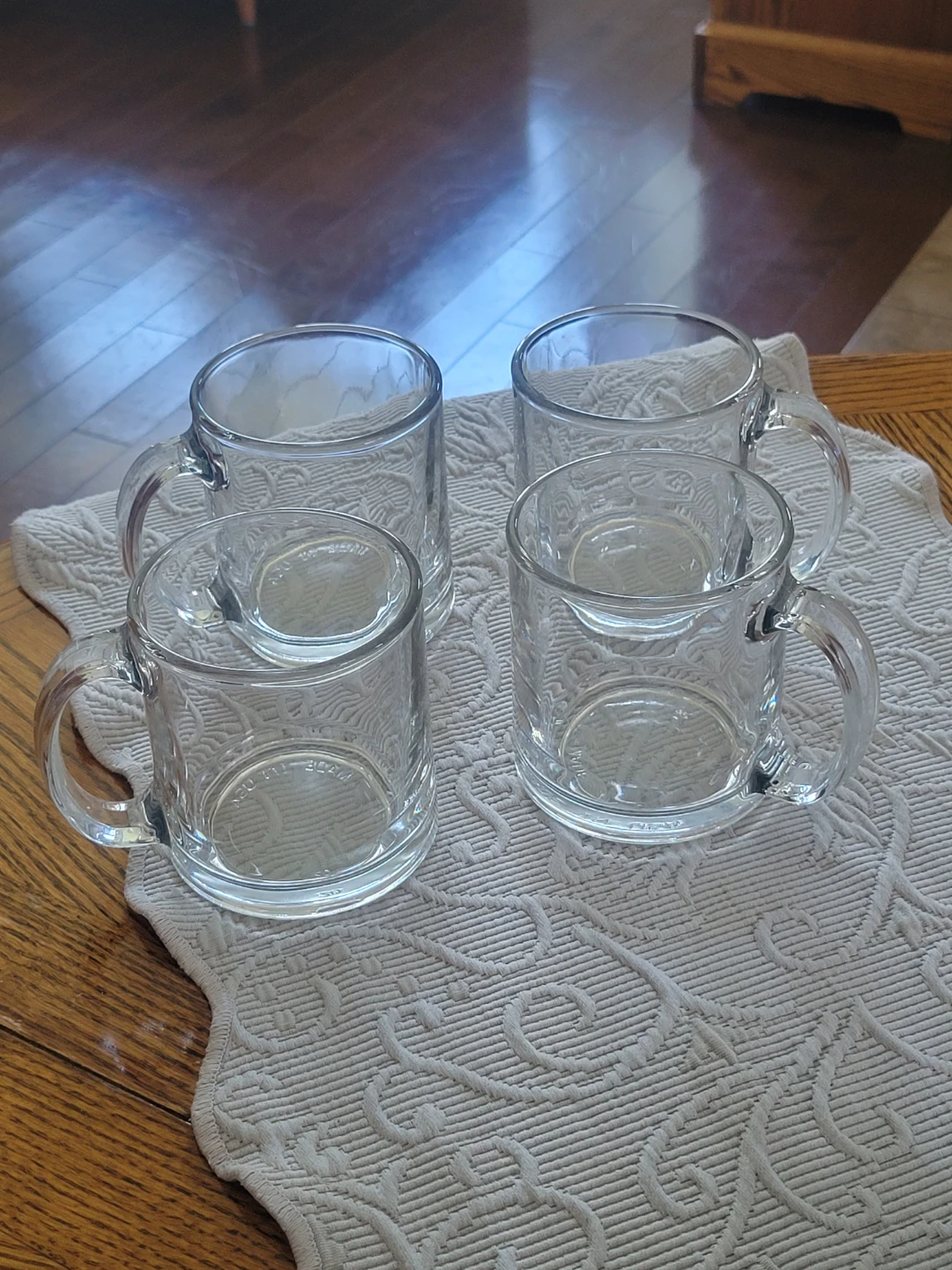 Set of 4 Clear Coffee mugs. Unused