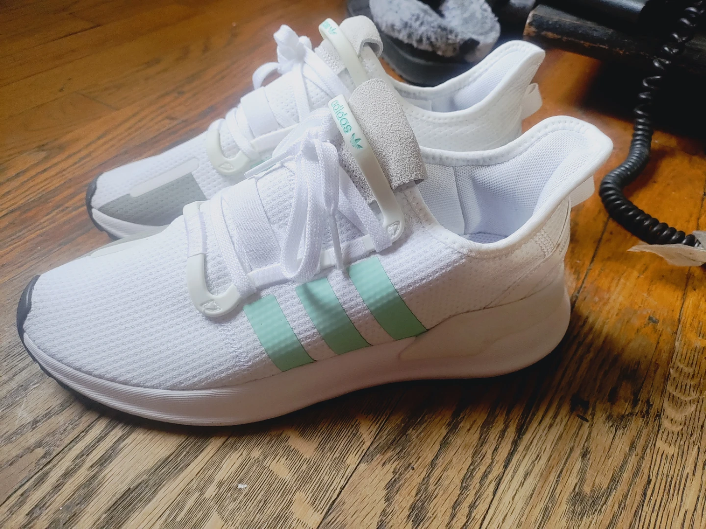 Adidas White & Mint Green Running Shoes Size 9