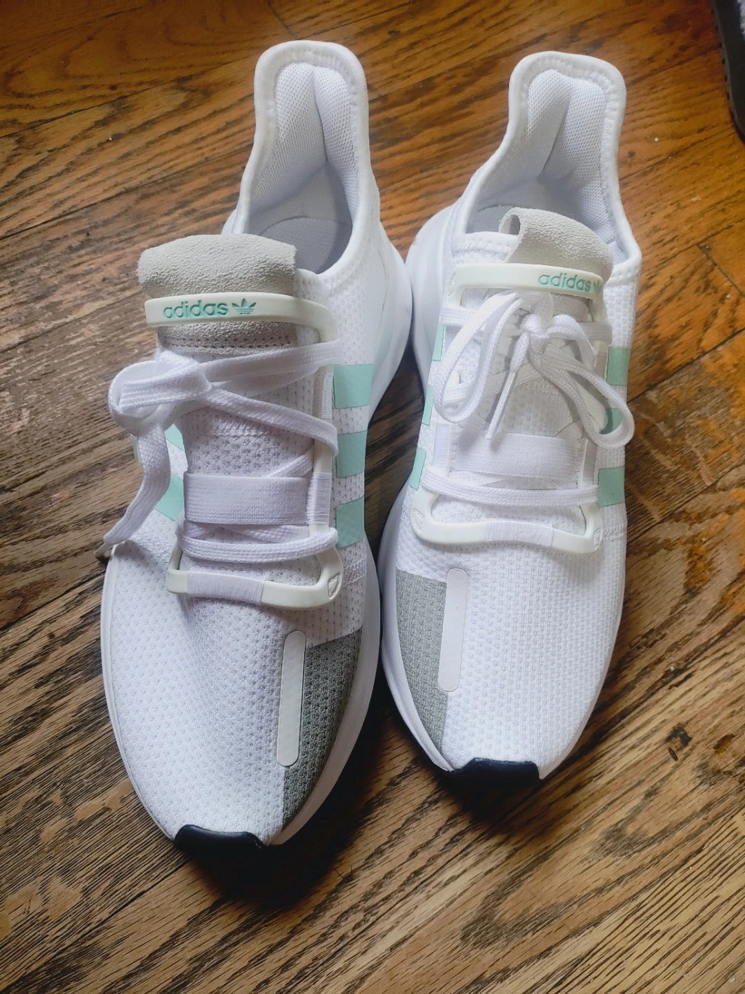 Adidas White & Mint Green Running Shoes Size 9 - photo 2