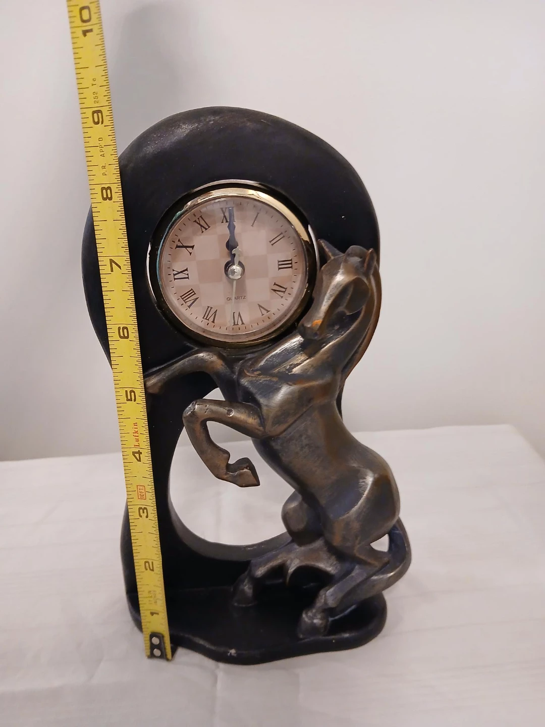 Vintage Horse Statue Mantel Clock. Pick up only. - photo 2
