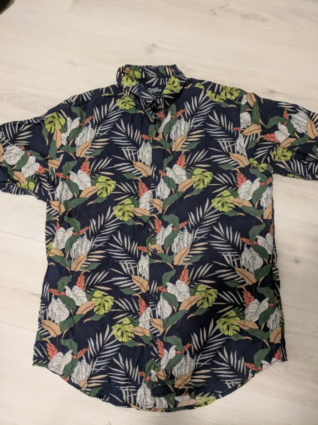 Men's Short Sleeve Button-Up tropical haiwan style shirt