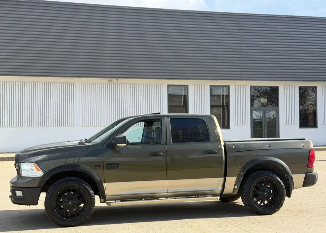 2011 Dodge Ram 1500 Laramie Longhorn 4x4 | 💎 One Owner - photo 2
