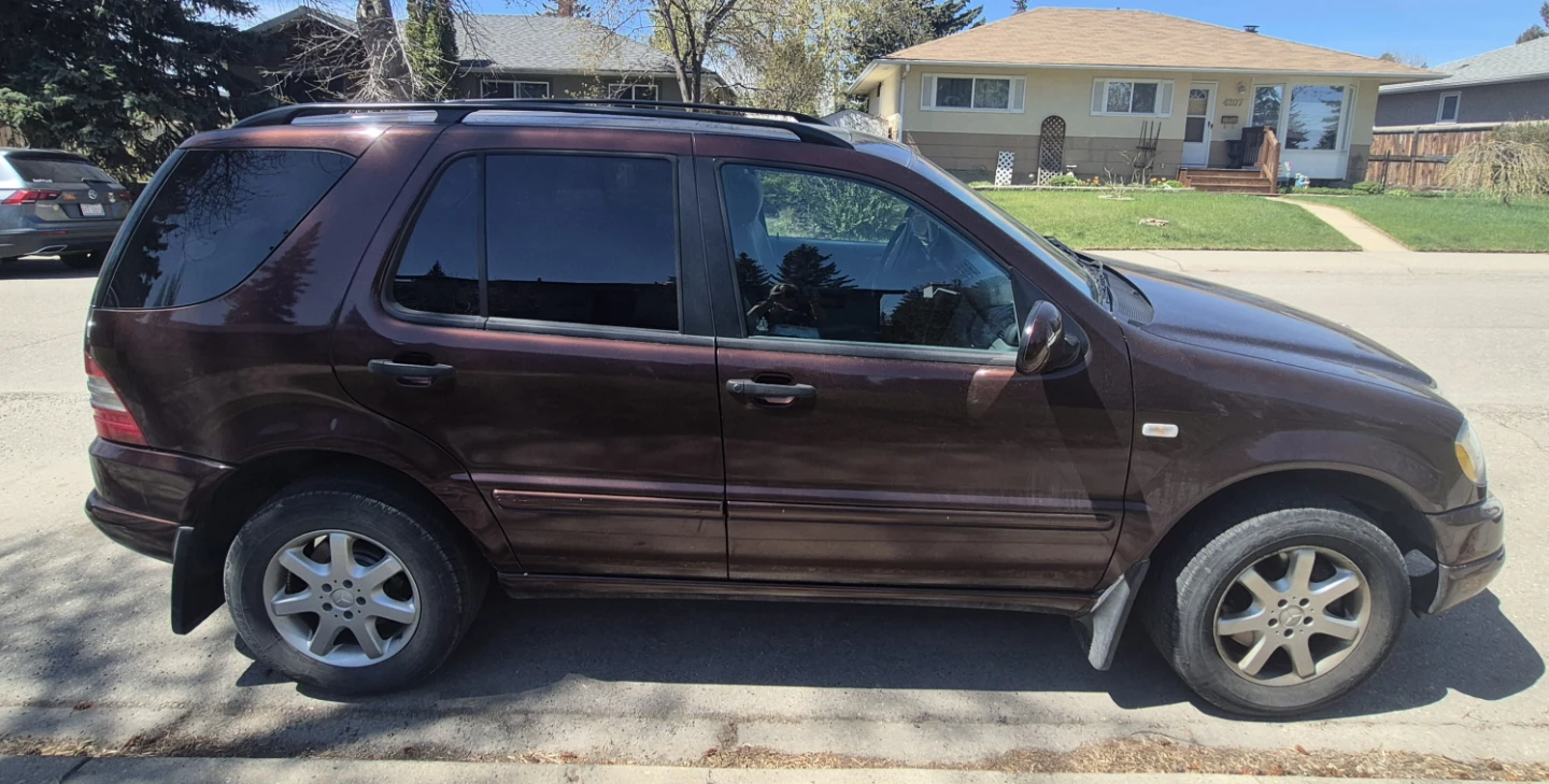 2000 Mercedes-Benz ML430 SUV