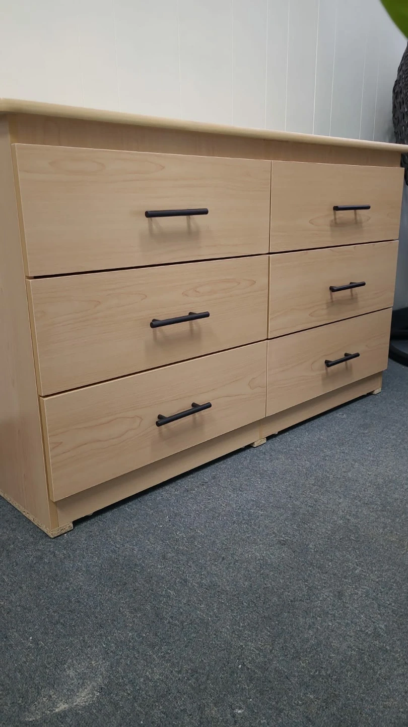 Light Wood 6-Drawer Dresser